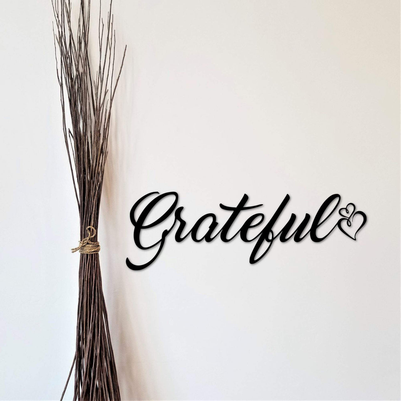 Metal Grateful Sign | Wall Decor | Grateful Hearts Sign | Living Room Decor | Word Art Grateful Decor | Grateful Gift | Metal Word