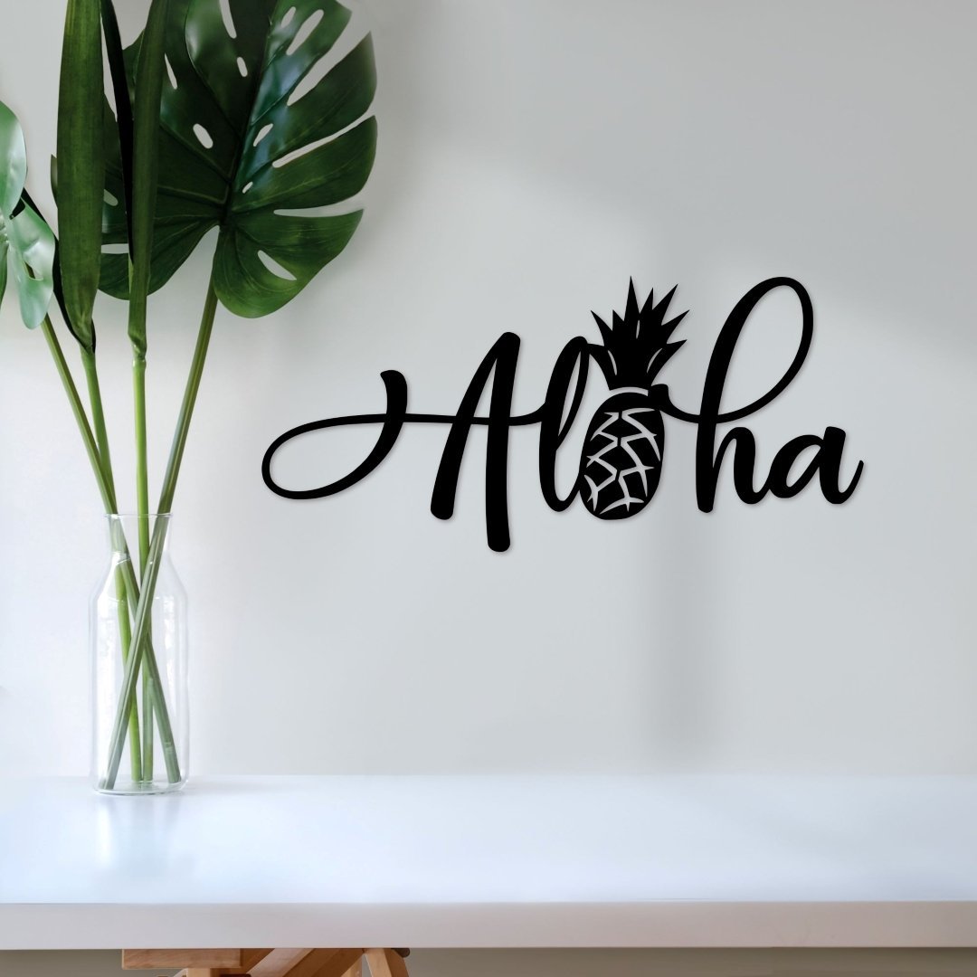 Aloha Welcome Sign with Pineapple
