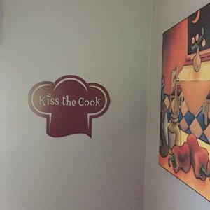 Kiss the Cook Sign | Metal Wall Art | Chef Gift | Kitchen Sign_| Chef Hat Kitchen Wall Decor  | Cooking Gifts | Gift for Chef